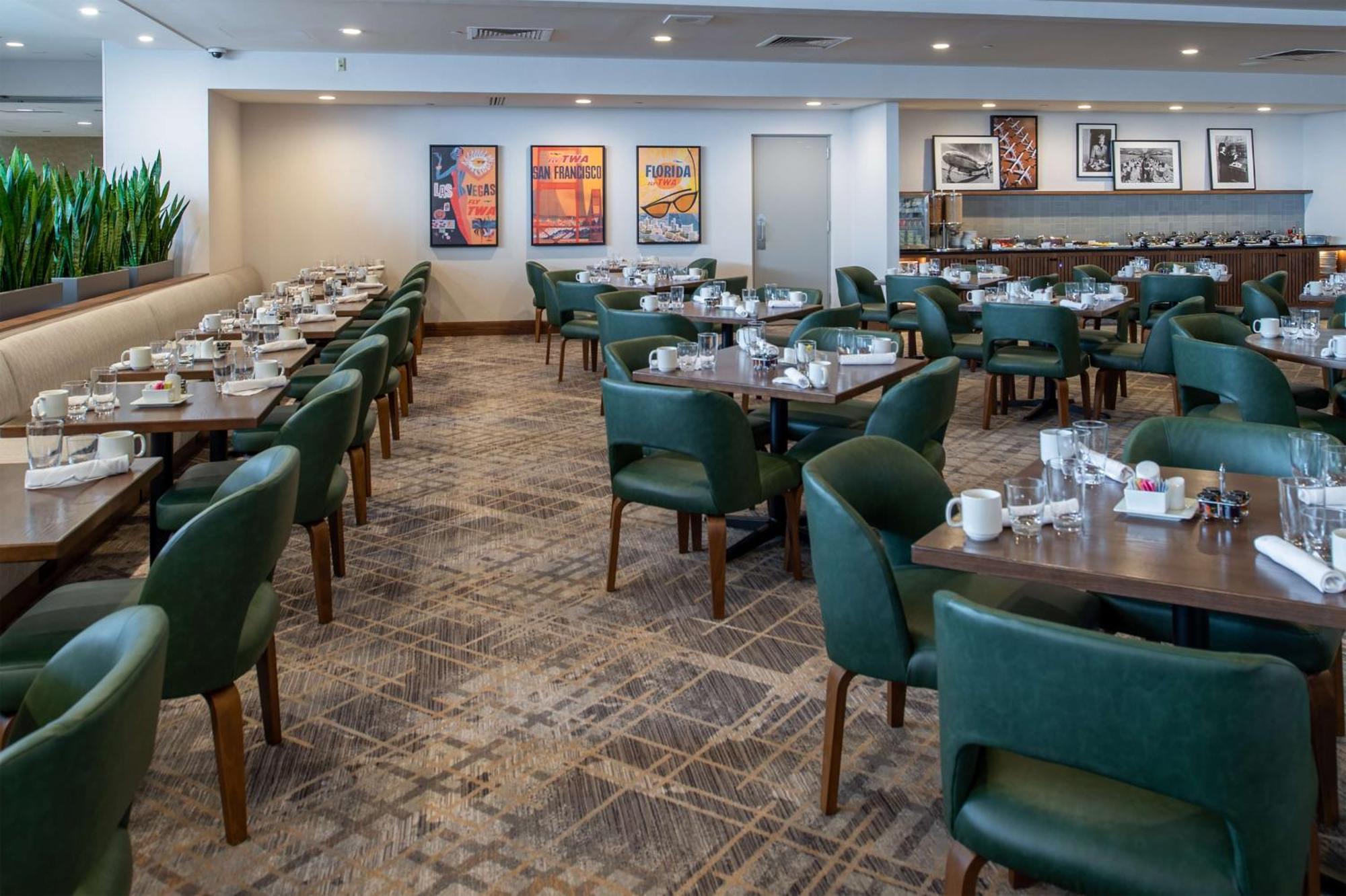Hampton Inn By Hilton St Louis Airport Woodson Terrace Экстерьер фото