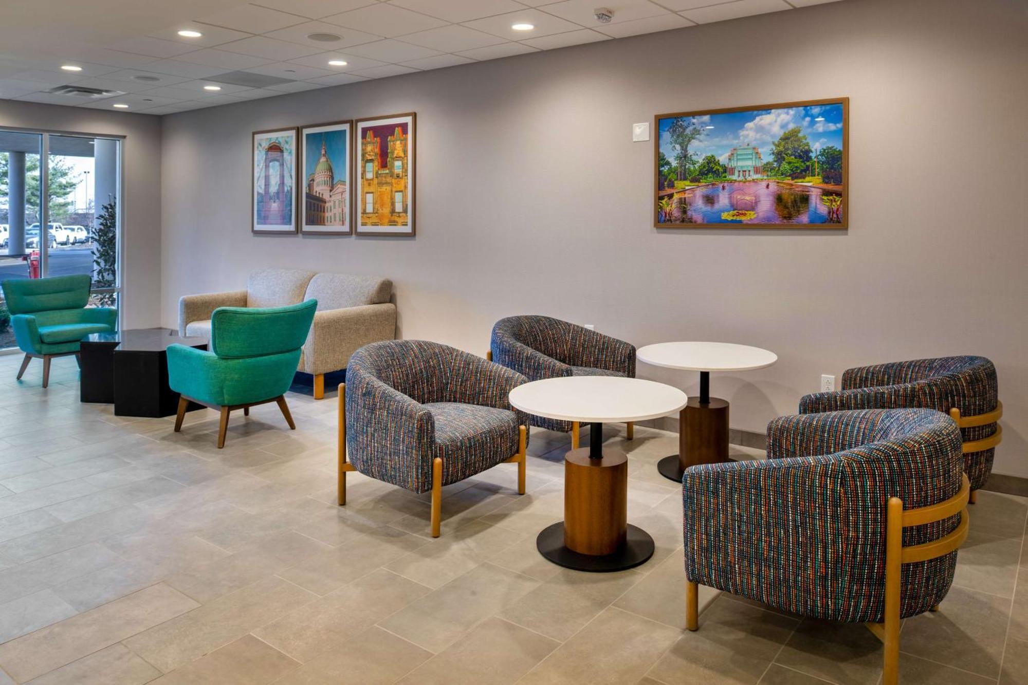 Hampton Inn By Hilton St Louis Airport Woodson Terrace Экстерьер фото