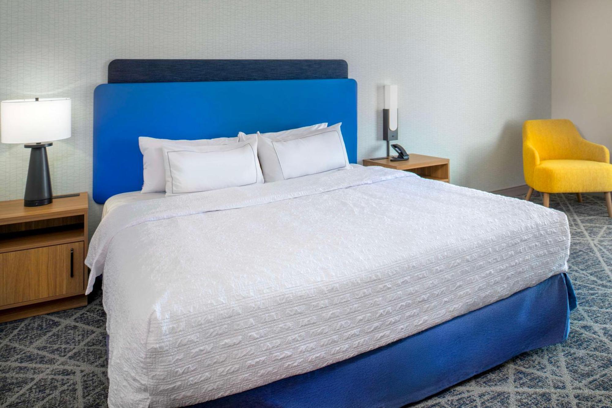 Hampton Inn By Hilton St Louis Airport Woodson Terrace Экстерьер фото